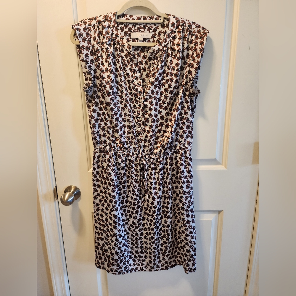 LOFT Honeybee pattern dress